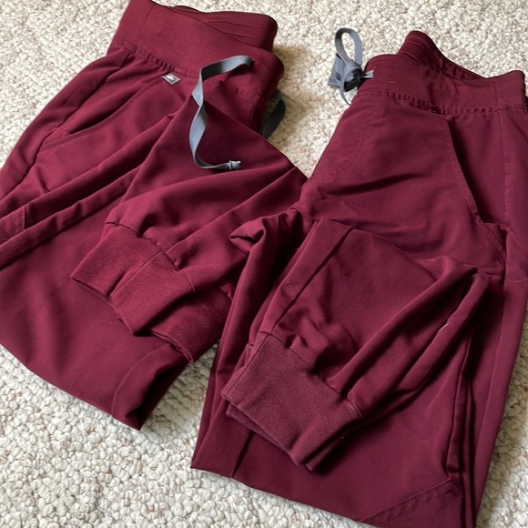 Figs Pants - 2 pairs Figs Zamora Jogger Scrub Bottoms Burgundy